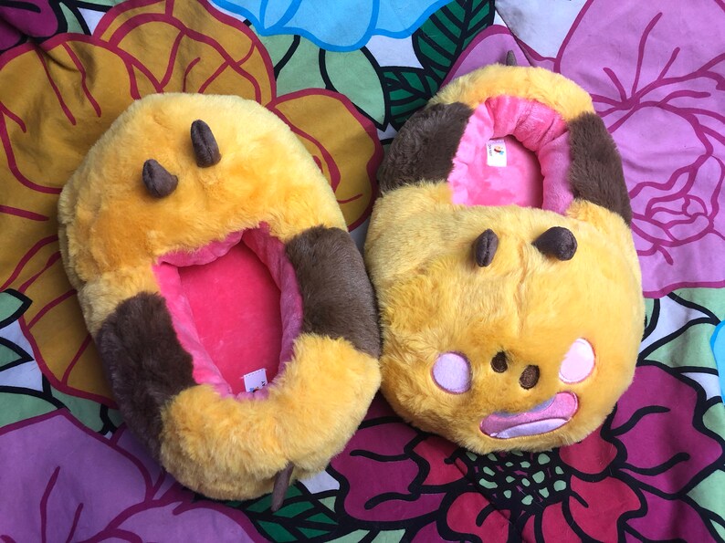 Chonky Bee Slippers